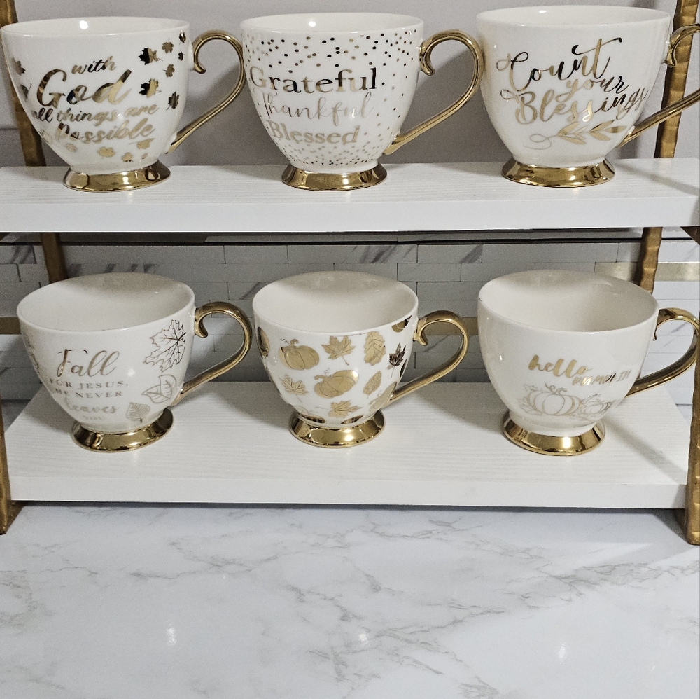 Set of mugs